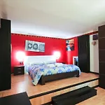 Bandiera Bro 아파트 *