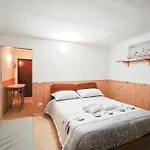 Bandiera Bro Apartamento *
