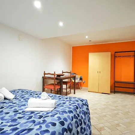 Bandiera Bro Apartment *