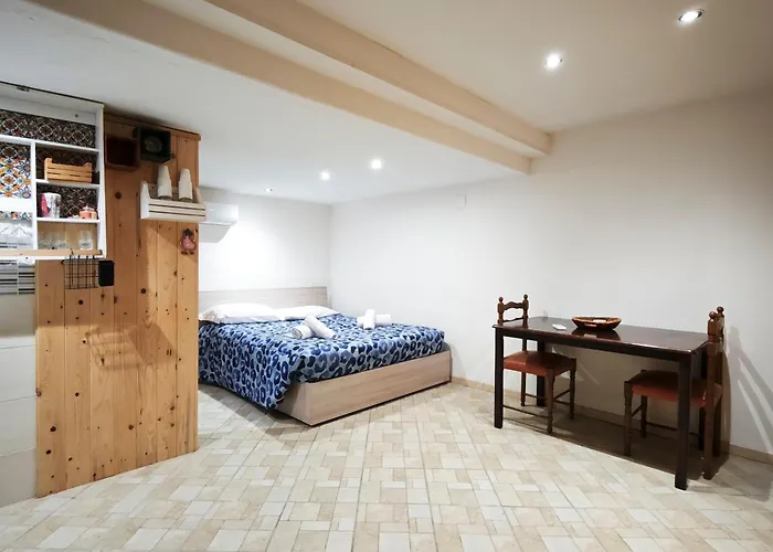 Bandiera Bro Apartment *